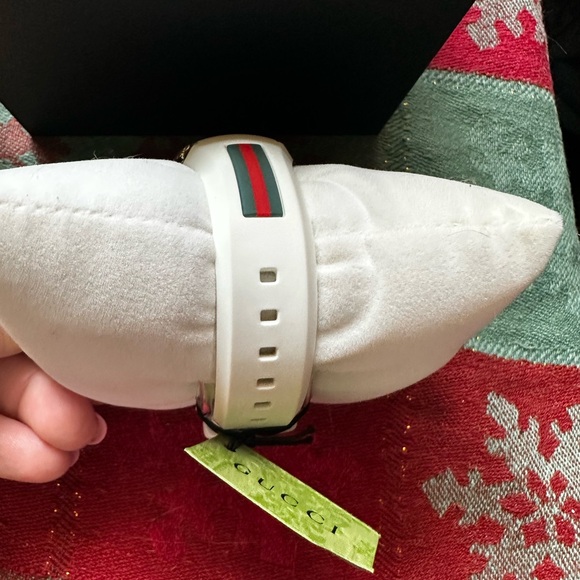NWT Gucci watch - Picture 12 of 14